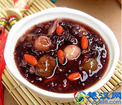 在经期吃什么食物好？经期能吃什么水果好，吃什么可以缓解痛经？