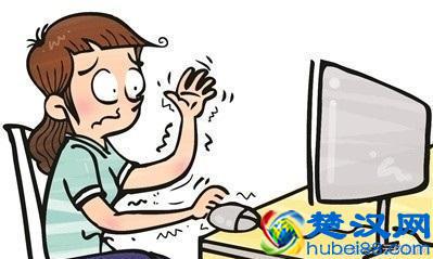 经常手发抖？快测测你的手抖属于哪种类型，能暗示出不同疾病！