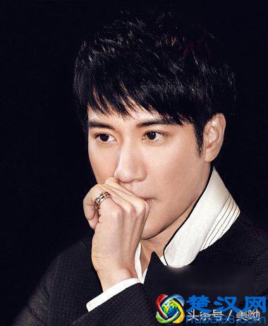 适合小脸男生的几款发型推荐，每款都很帅！