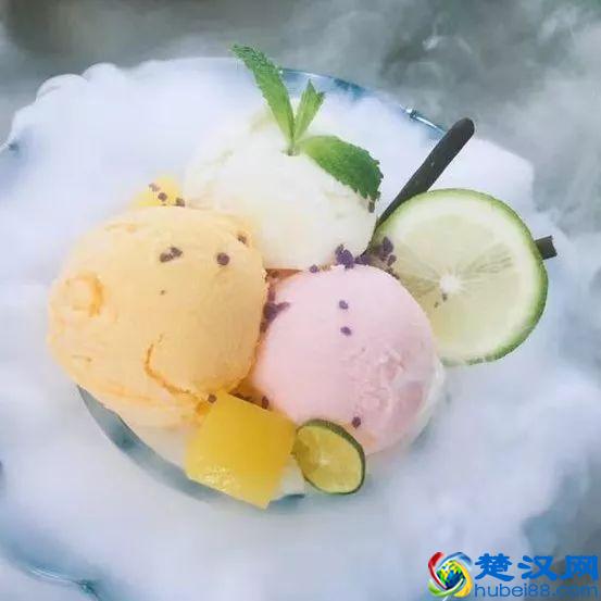 创业小项目，开冰淇淋店赚钱吗？加盟慕达一派冰淇淋如何？