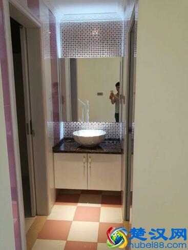 买了个门头房，隔三差五就去看，装修完太漂亮了