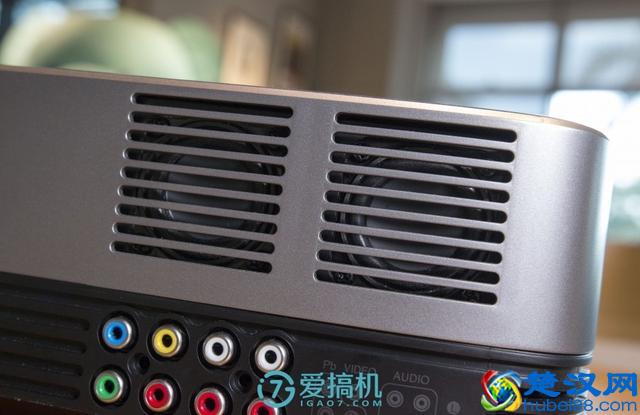 投影仪中的性价比之王！千元投影仪坚果极越A6使用评测