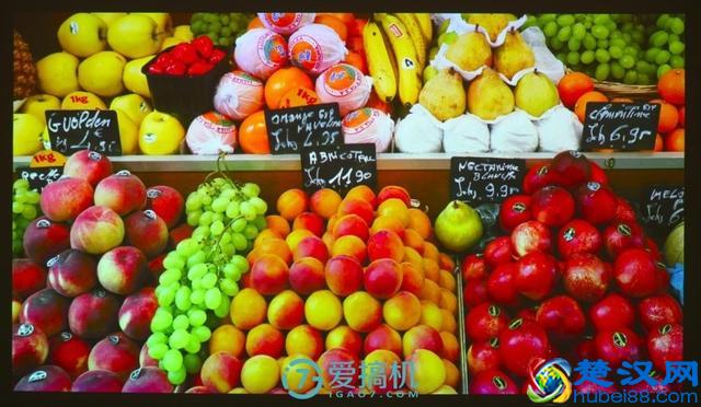 投影仪中的性价比之王！千元投影仪坚果极越A6使用评测