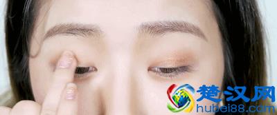眼妆这样画，小眼变大眼，大眼更有神！