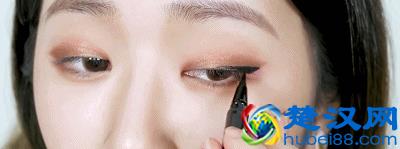 眼妆这样画，小眼变大眼，大眼更有神！