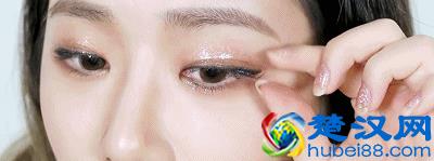 眼妆这样画，小眼变大眼，大眼更有神！