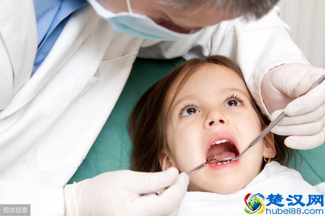 小孩晚上睡觉磨牙是怎么回事？