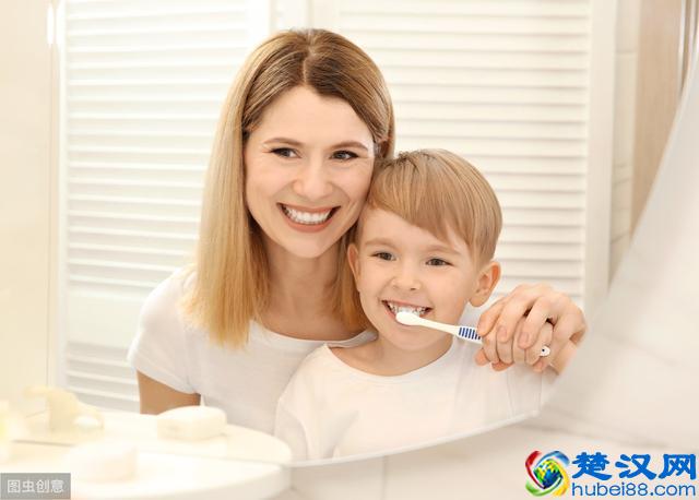 小孩晚上睡觉磨牙是怎么回事？