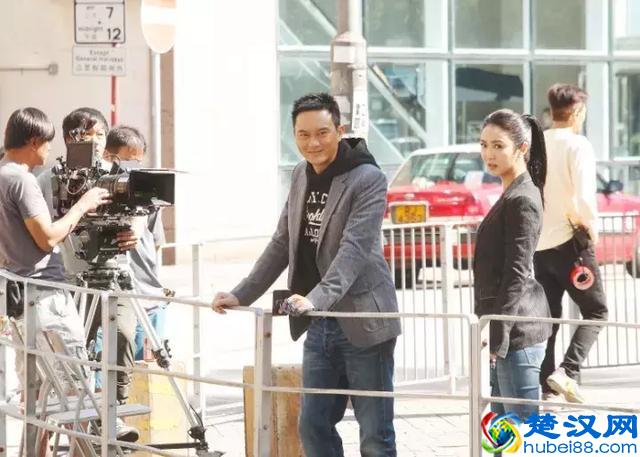 她是《学警雄心》的蔼琳 事隔13年搭档张智霖再拍剧 薪酬过千万？