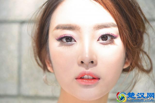 眼睑上长粉刺疼 一定要注意这些因素