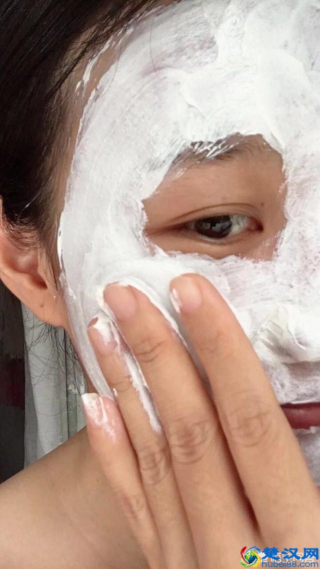 干性皮肤的女生，平时都做哪些护肤保养呢？