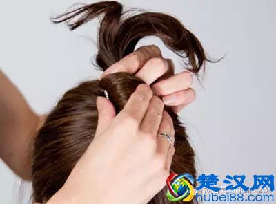 如何用发簪盘发？发簪盘发图解教程！
