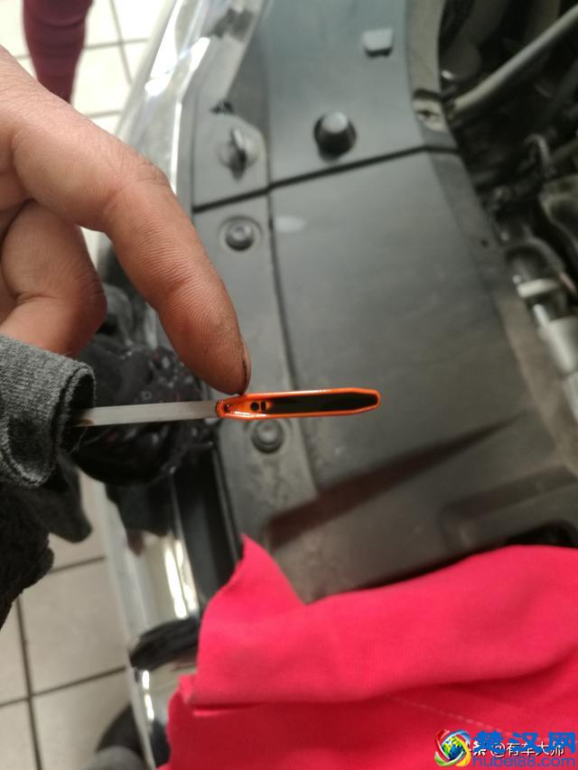 车子开的少，保养用哪种机油比较合适？多久换一次？