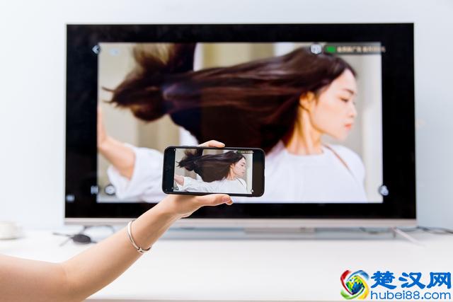 太给力了！终于知道为什么手机投屏更多人会选无线投屏器