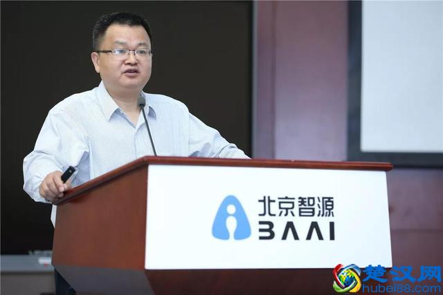 智源论坛 | 无数学不华为？人工智能时代的数学家还将走得更远