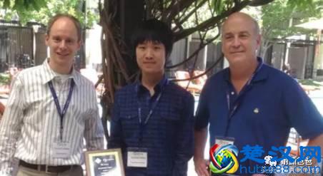 昨天是程序员日，然而中国最牛的“程序员”老师竟然是同一个人！