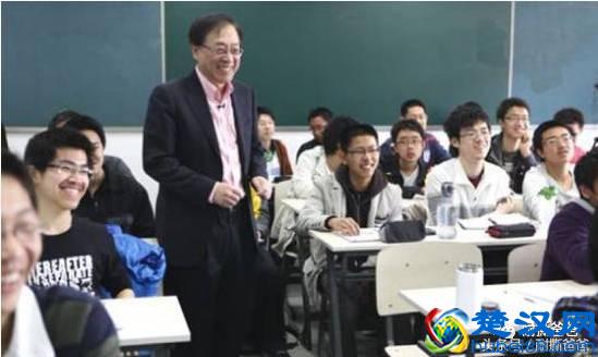 昨天是程序员日，然而中国最牛的“程序员”老师竟然是同一个人！