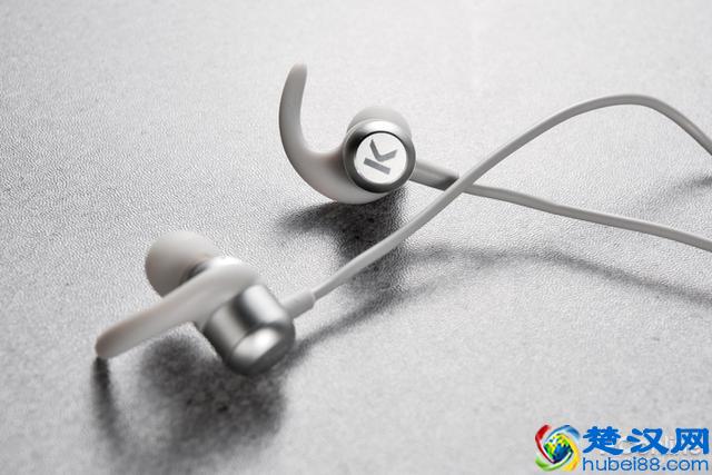 十佳跑步耳机必选，运动达人都爱用的酷狗能量圈耳机体验
