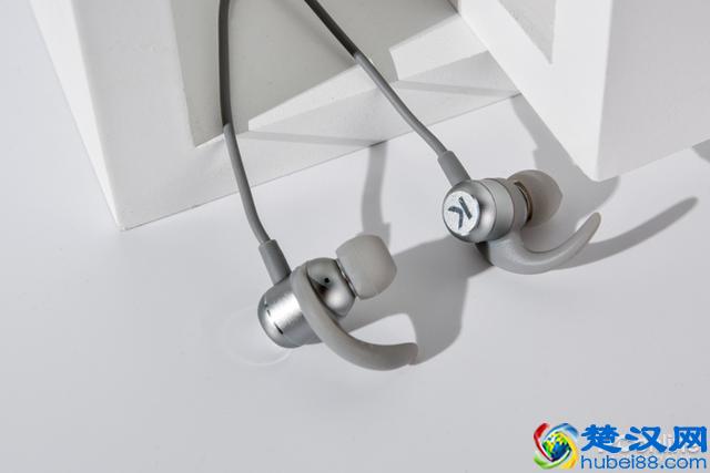 十佳跑步耳机必选，运动达人都爱用的酷狗能量圈耳机体验