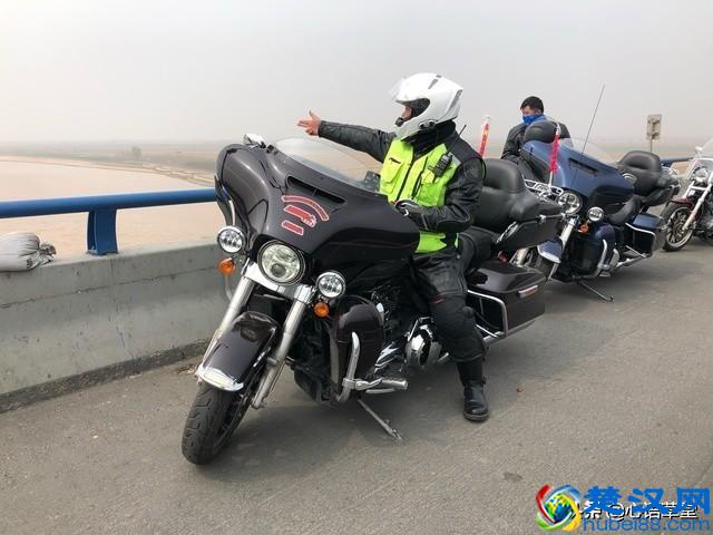 伟大祖国70周年华诞，12000公里他们用车轮丈量华夏第一晖