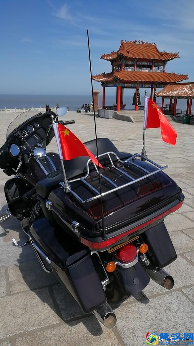 伟大祖国70周年华诞，12000公里他们用车轮丈量华夏第一晖