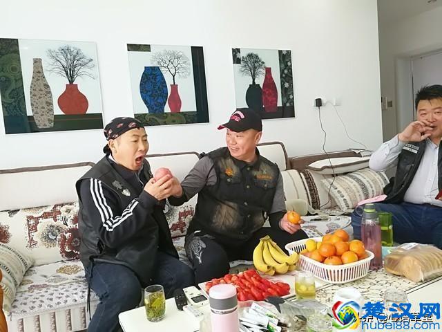 伟大祖国70周年华诞，12000公里他们用车轮丈量华夏第一晖