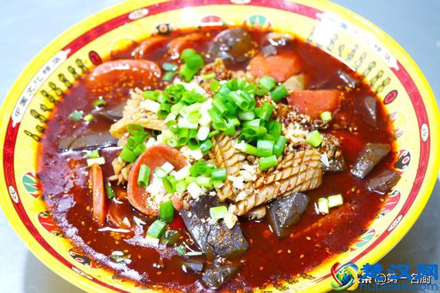 大厨分享一道毛血旺的家常做法,麻辣爽翻天,做法特简单,收藏了