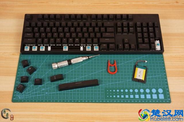 无线机械键盘？我还是第一次接触，感觉自己有些孤陋寡闻了