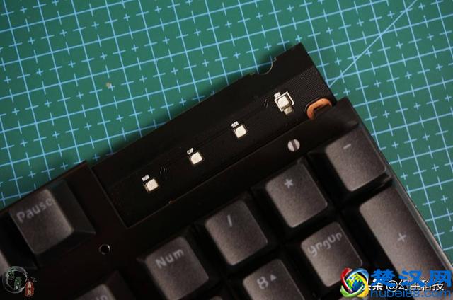 无线机械键盘？我还是第一次接触，感觉自己有些孤陋寡闻了