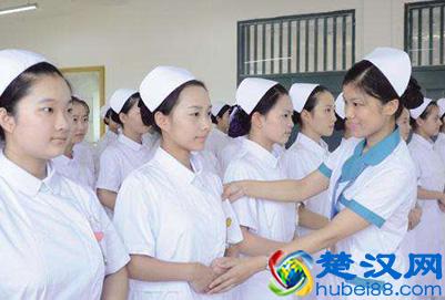 四川最好的卫校—成都医学院附属护士学校