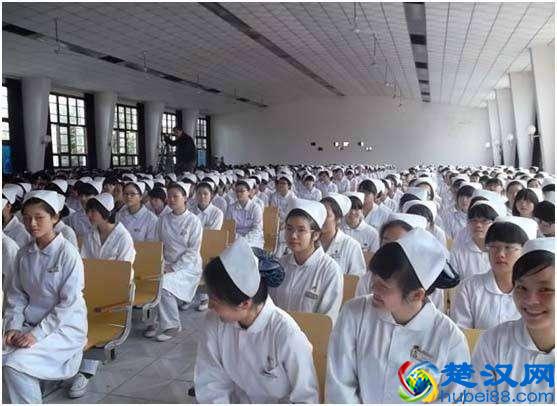 四川最好的卫校—成都医学院附属护士学校