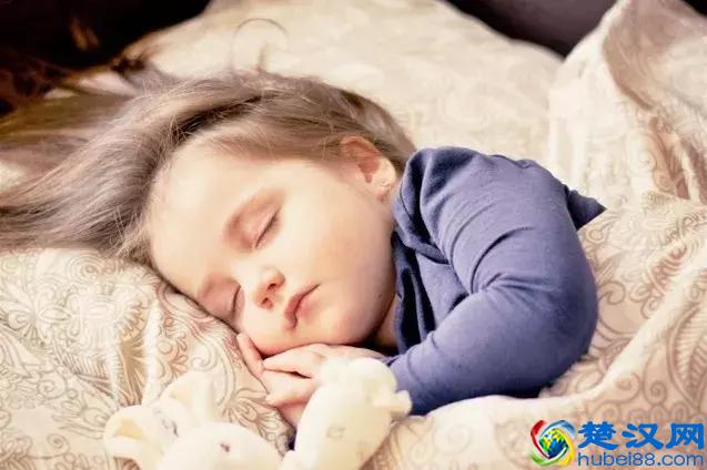 如何消除黑眼圈，让眼睛美美的？