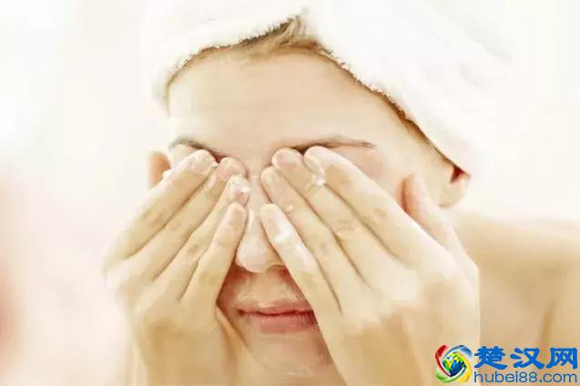 如何消除黑眼圈，让眼睛美美的？