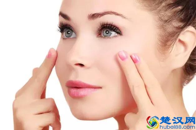 如何消除黑眼圈，让眼睛美美的？