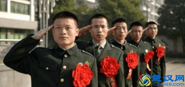 军人退伍证书有什么用？你可别小瞧这退伍证，其实它的用处可大了