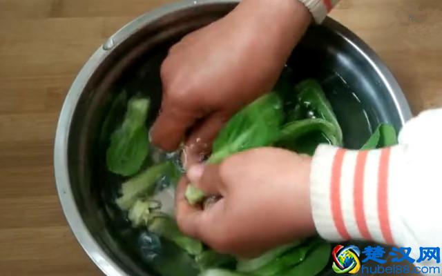 正宗的酸辣粉做法，自己在家就能做，酸辣开胃，一学就会！