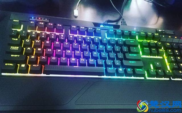 机械键盘入门怎么选？看完这篇让你不再挑花眼