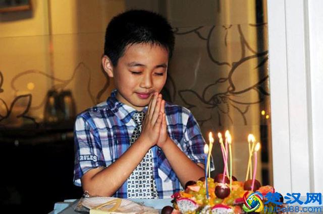 孩子10岁生日，你邀请同学了吗？生日礼物也需讲究！