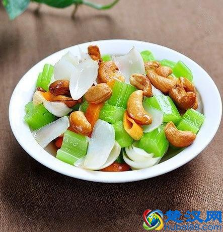 红烧排骨很详细的做法，超级好吃，全家人都喜欢吃，吃货快收藏