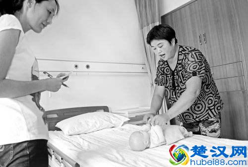 哪里有免费的月嫂培训？免费的培训四五千工资你愿意吗？