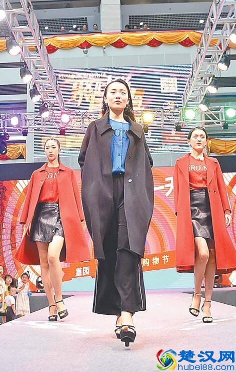 义乌篁园市场服装购物节:2000家商户让利 多重优惠来袭