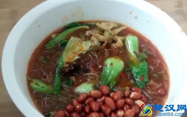 正宗的酸辣粉做法，自己在家就能做，酸辣开胃，一学就会！
