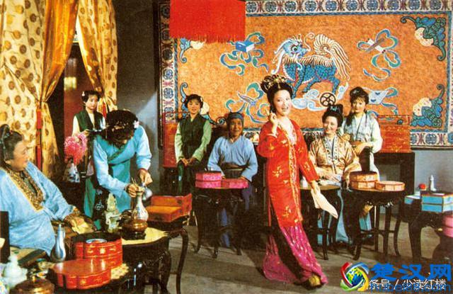 王熙凤让宝玉别喝冷酒什么意思？原来大有深意！