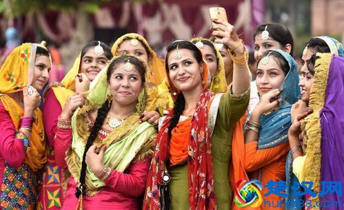 印度都是白人吗？全世界四大人种有五个，不愧是"人种博物馆"