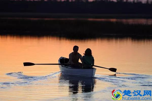 十部最适合情侣看的经典电影，带着你的TA一起看吧！