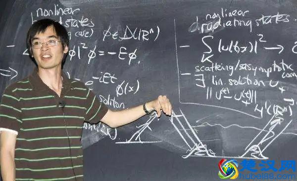 地球上智商最高的3个人，霍金只能排第三，而第一名是中国人