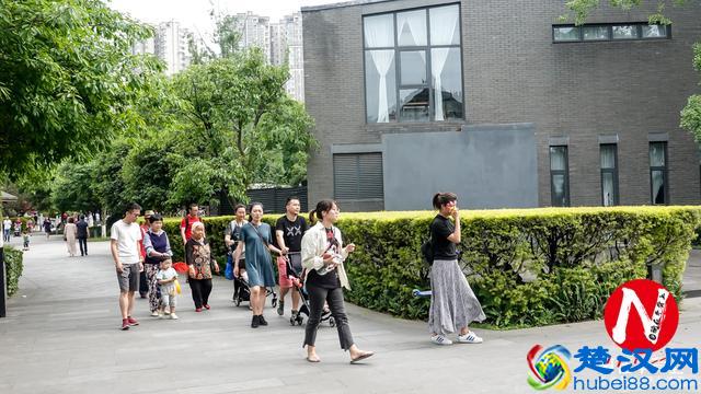 中国最适合定居的五大城市，杭州排第五，第一名连老外也不得不服