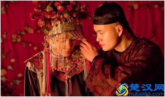 什么叫做“对食”？宦官为什么还可以娶妻！