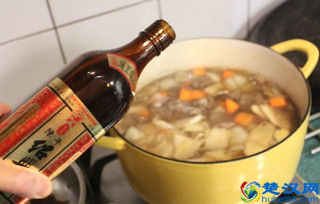 炖牛肉只要一点技巧，炖出来的牛肉又嫩又入味，比饭店还好吃！