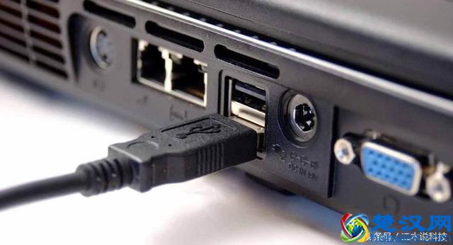 如何从一个没有无线网卡的台式电脑变成和笔记本一样无线上网？